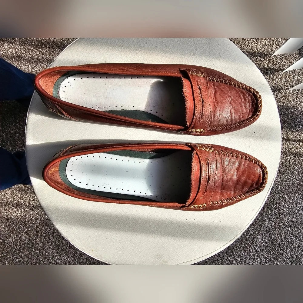 Grasshoppers women's Brown Leather Moccasin Loafers